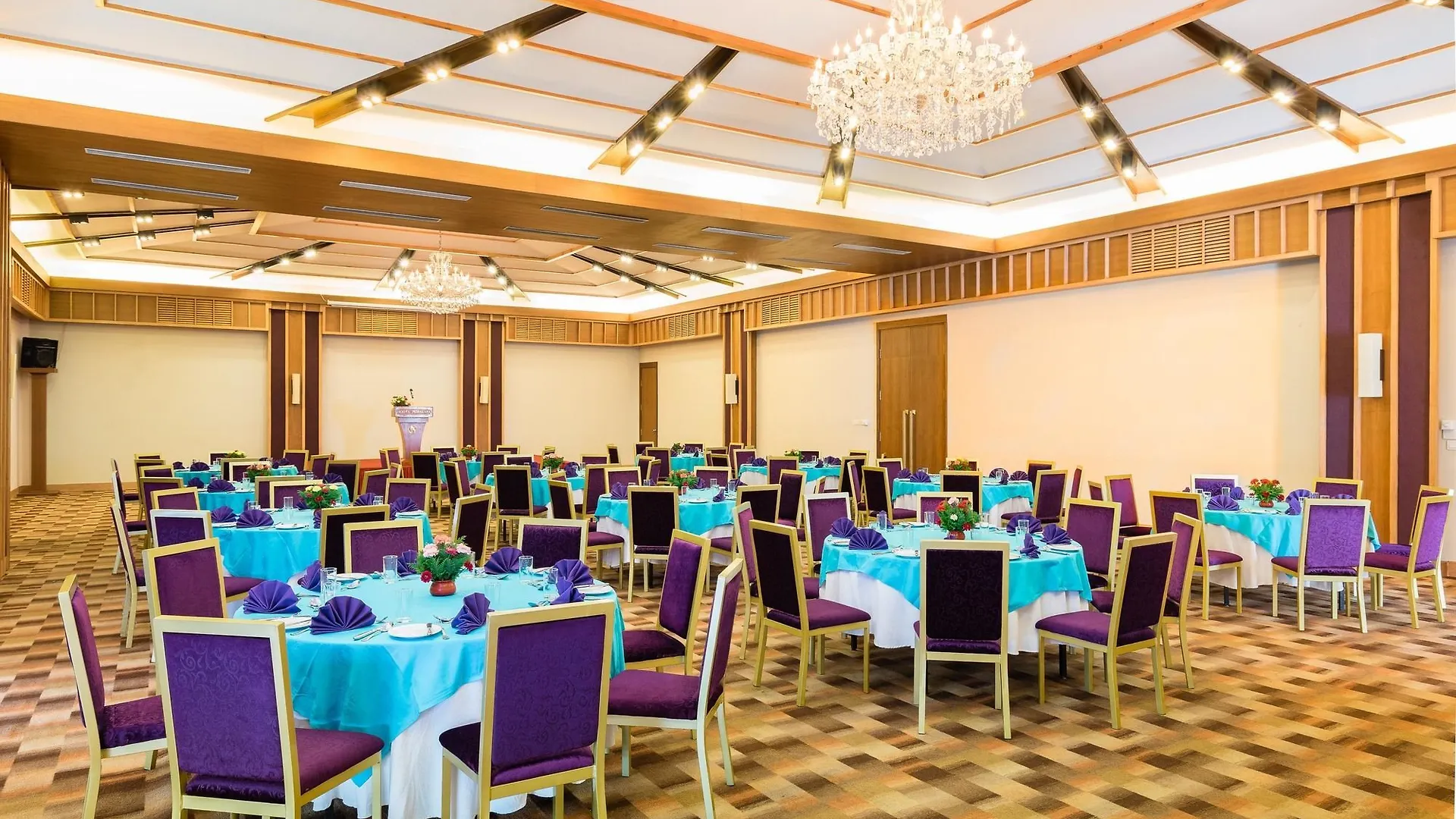 Hotel Himalaya Kathmandu 5*,