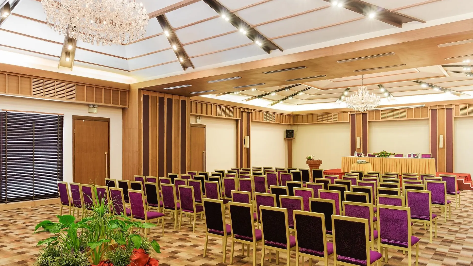 Hotel Himalaya Kathmandu 5*,